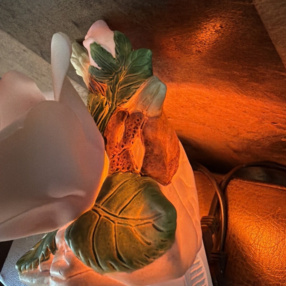 Pink Porcelain Rose Night Light Plug In Floral Ceramic Accent Vintage **Damage** - Picture 6 of 16